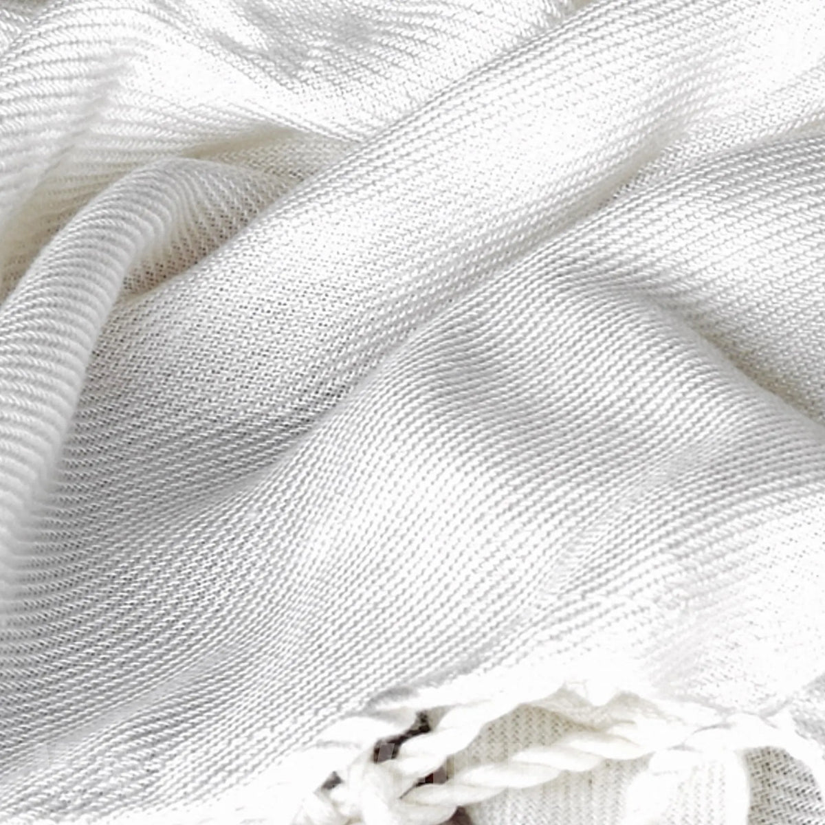 Rorschach scarf in white